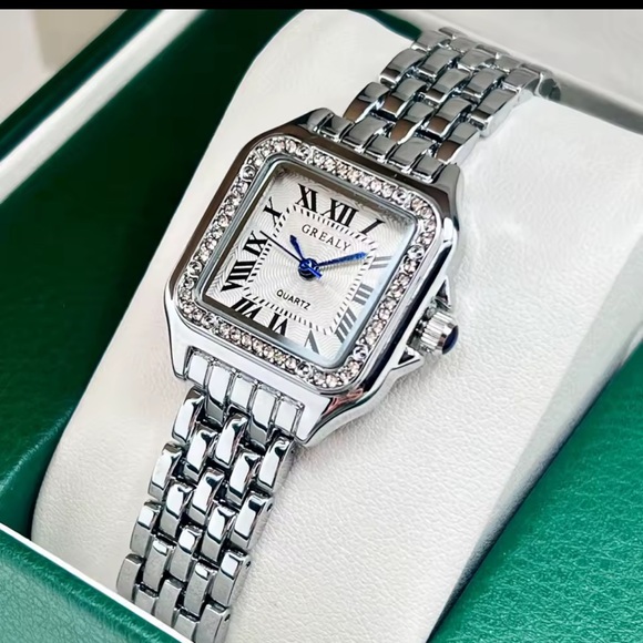 Panthere Elegant Silver Crystal Watch - Picture 1 of 16